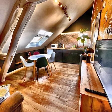 Saint-Julien-les-Villas Appartement T2 Quartier Calme / Parking Gratuit מראה חיצוני תמונה