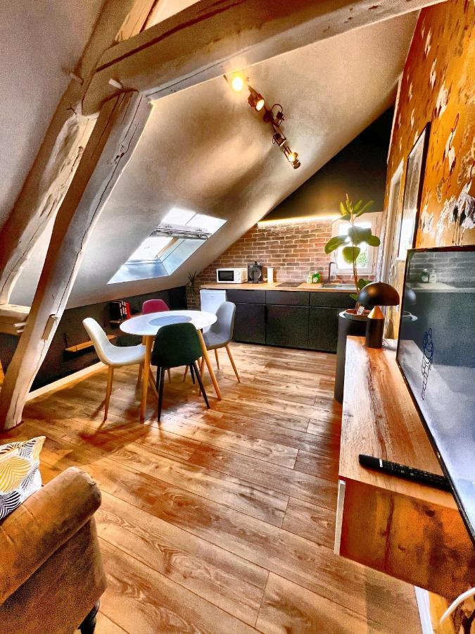 Saint-Julien-les-Villas Appartement T2 Quartier Calme / Parking Gratuit מראה חיצוני תמונה